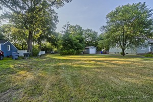 Homes for sale in Enfield, CT | 10 1/2 South Rd, Enfield, CT 06082 | MLS# 24131088