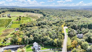 Homes for sale in Glastonbury, CT | 108 Chamberlain Rd, Glastonbury, CT 06033 | MLS# 24131091