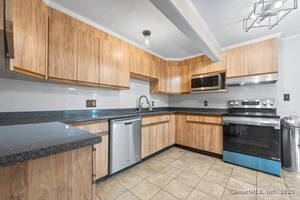 Homes for sale in Hamden, CT | 240 Kenwood Ave, Hamden, CT 06518 | MLS# 24130761