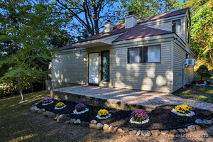 Homes for sale in Bristol, CT | 62 Chatham Ln, Bristol, CT 06010 | MLS# 24131350