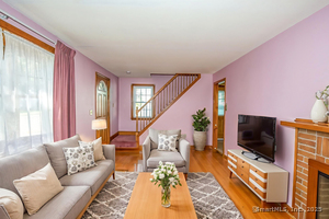 Homes for sale in Agawam, MA | 60 South Alhambra Cir, Agawam, MA 01001 | MLS# 24131388