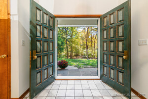 Homes for sale in Newtown, CT | 34 Echo Valley Rd, Newtown, CT 06470 | MLS# 24131081