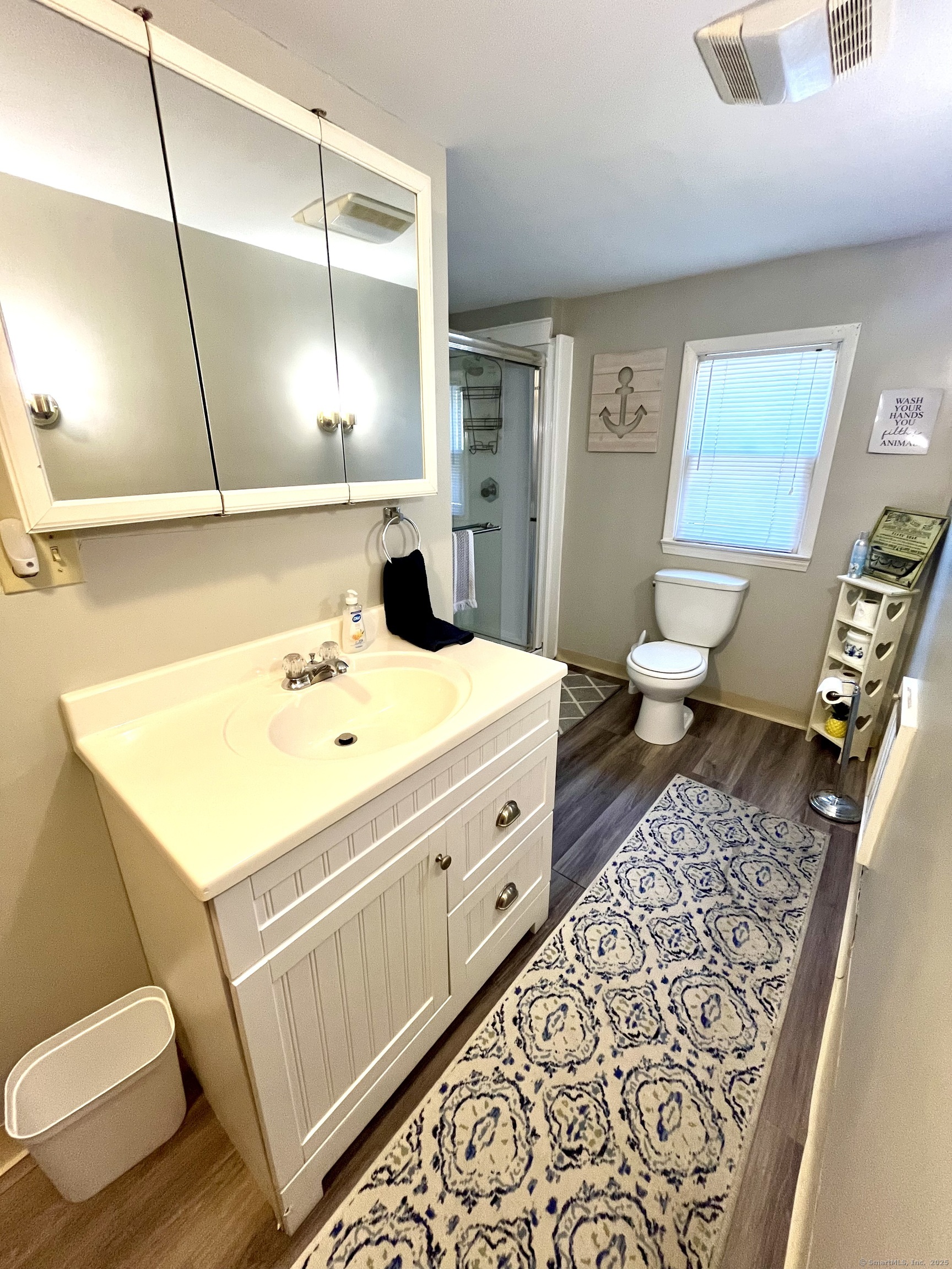 120 Barlow, Bristol, 06010, 4 Bedrooms Bedrooms, 0 ,2 BathroomsBathrooms,Multi-family For Sale,For Sale,Barlow,0,24131479