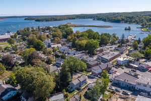 Homes for sale in Essex, CT | 9 Pratt St, Essex, CT 06426 | MLS# 24131244