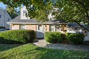 17 Old Barn Road