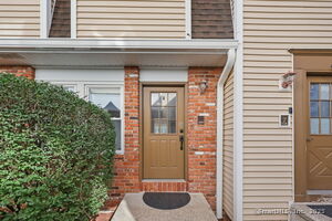 Homes for sale in Stamford, CT | 95 Columbus Pl #APT 6, Stamford, CT 06907 | MLS# 24130807