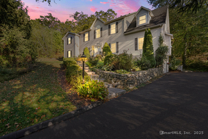 Homes for sale in Newtown, CT | 2 Abbey Ln, Newtown, CT 06470 | MLS# 24130960