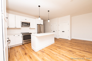 Homes for sale in East Lyme, CT | 138 Boston Post Rd #3, East Lyme, CT 06333 | MLS# 24130423