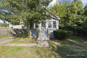 Homes for sale in Hamden, CT | 641 Fitch St, Hamden, CT 06514 | MLS# 24131848