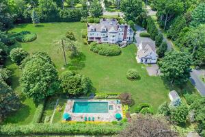 Homes for sale in Ridgefield, CT | 54 Main St, Ridgefield, CT 06877 | MLS# 24116877