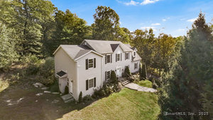 Homes for sale in Newtown, CT | 2 Abbey Ln, Newtown, CT 06470 | MLS# 24130960