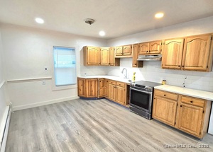 Homes for sale in Enfield, CT | 3 Martin St, Enfield, CT 06082 | MLS# 24131913