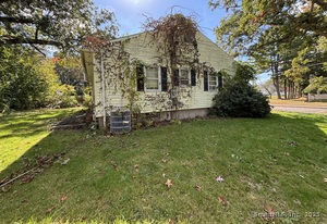 Homes for sale in Manchester, CT | 39 Alice Dr, Manchester, CT 06042 | MLS# 24131297