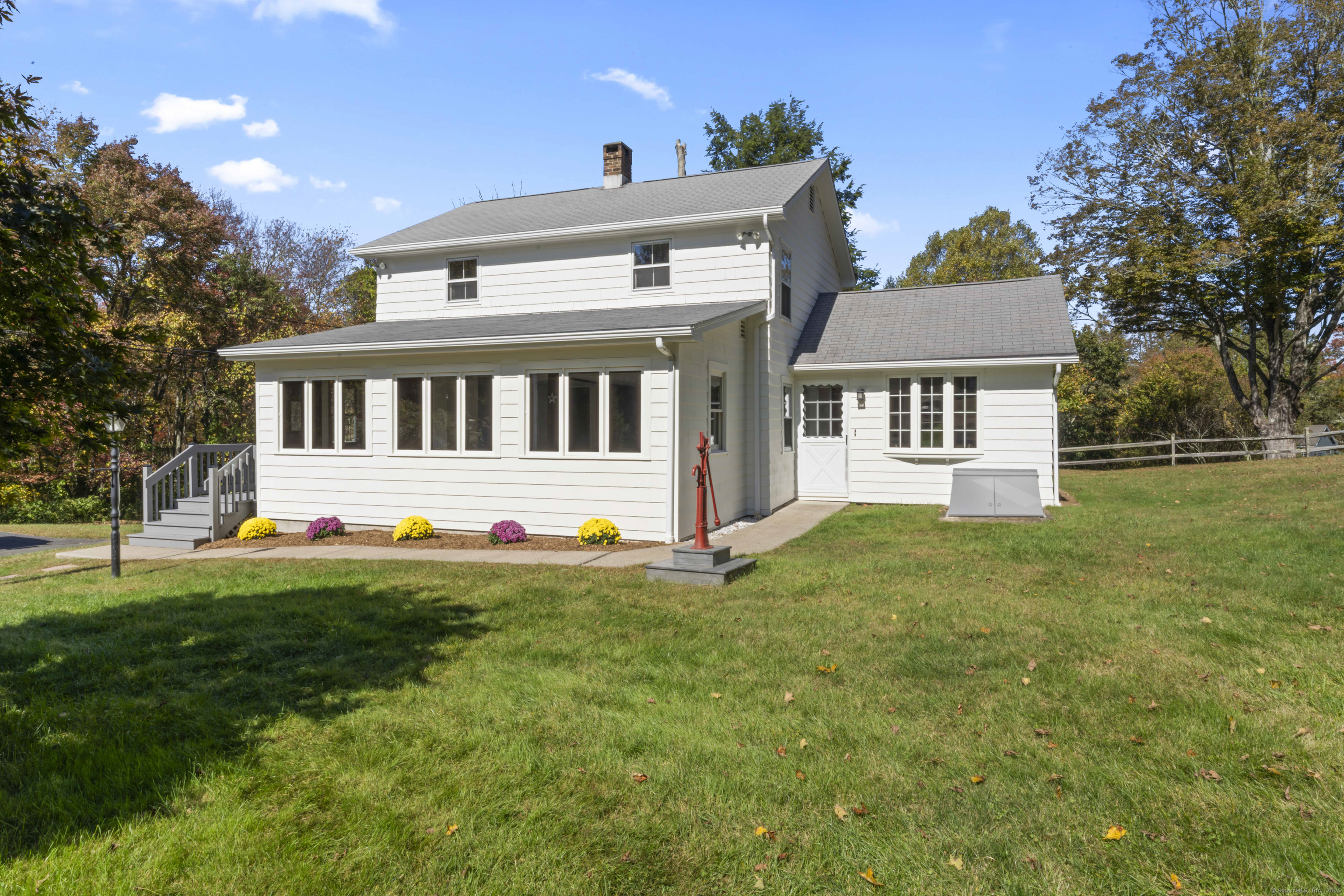 18 Still Hill Road — exterior photo