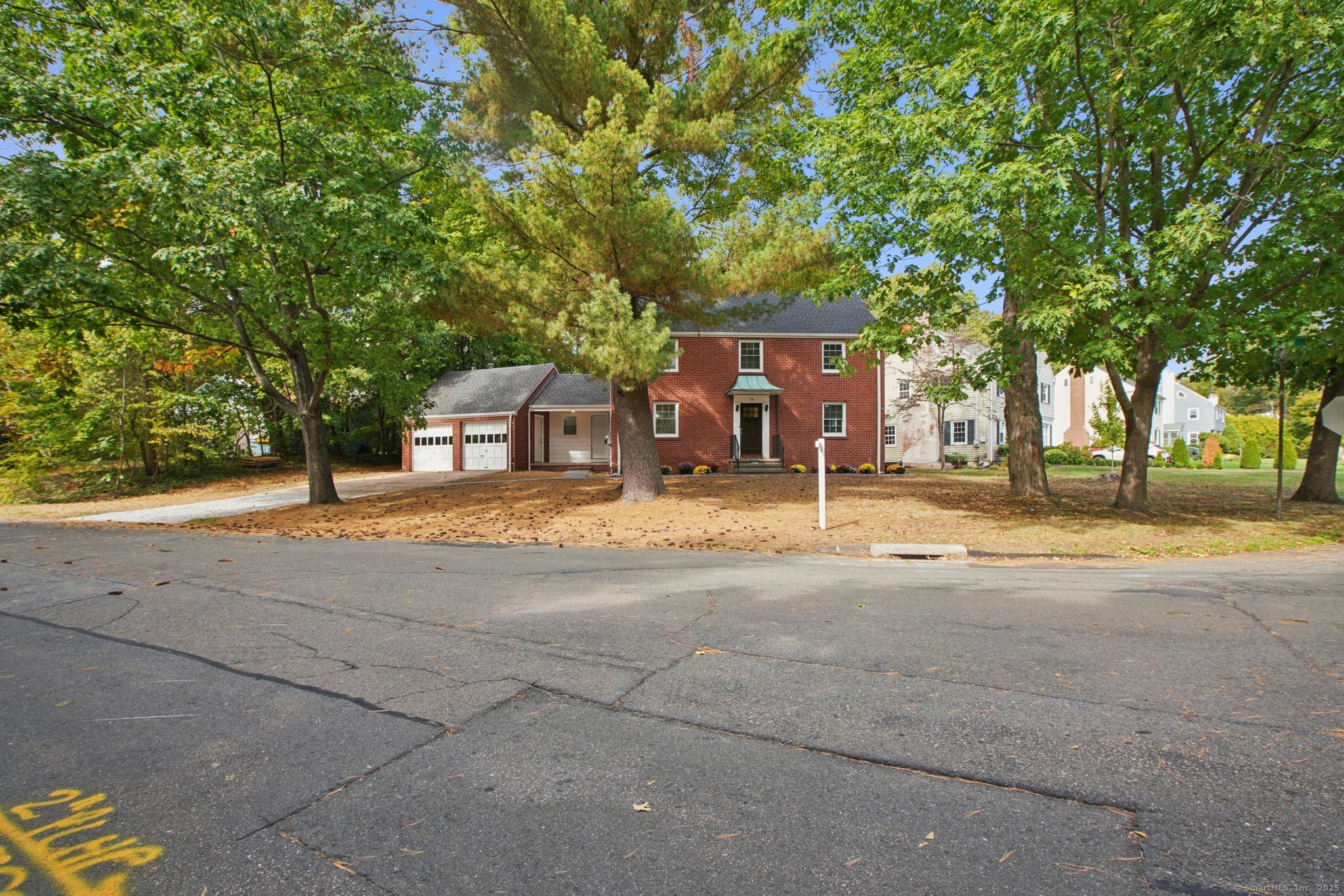 74 Glen Parkway
