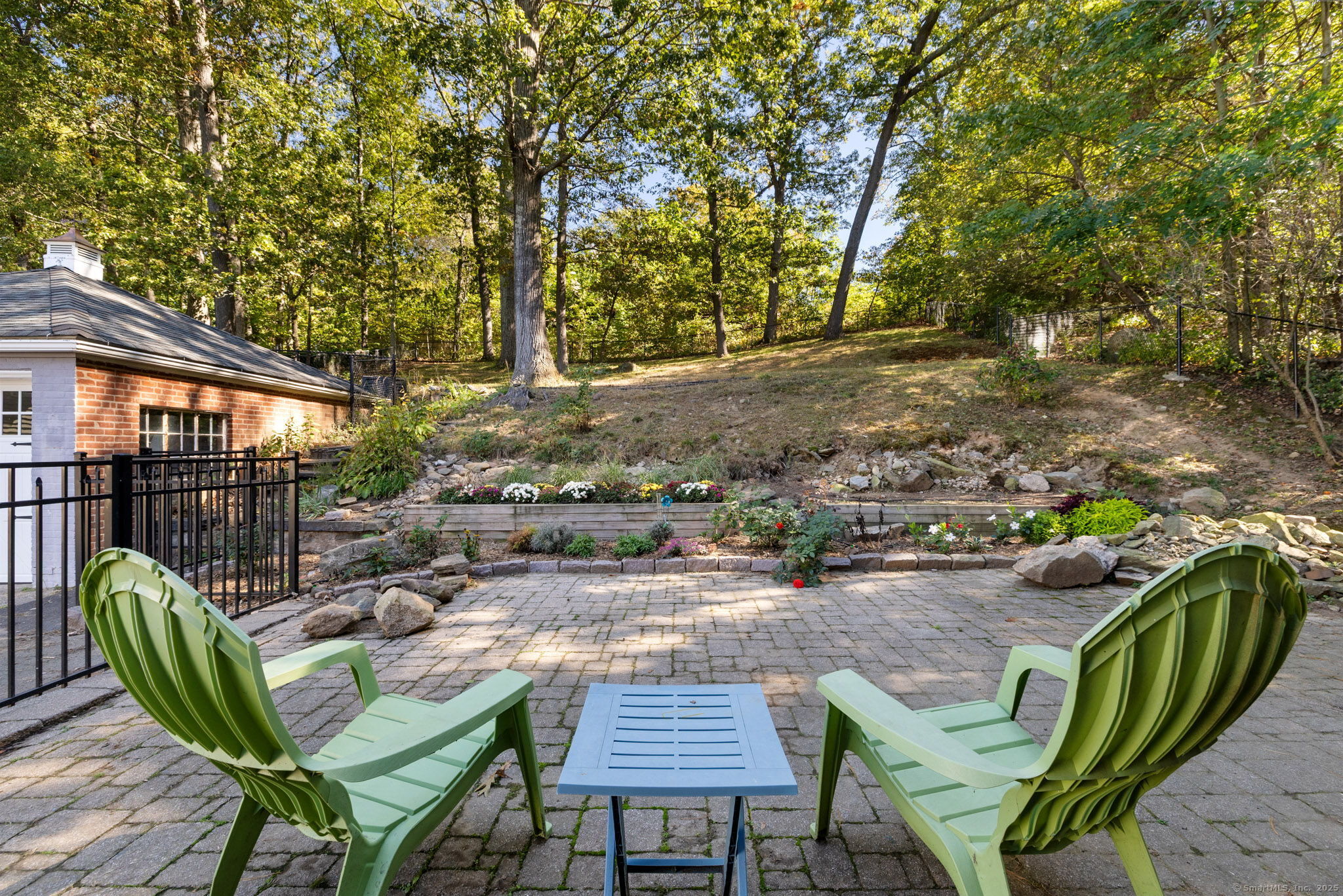 Photo 27 of 172 Oakland Street, Bristol, CT