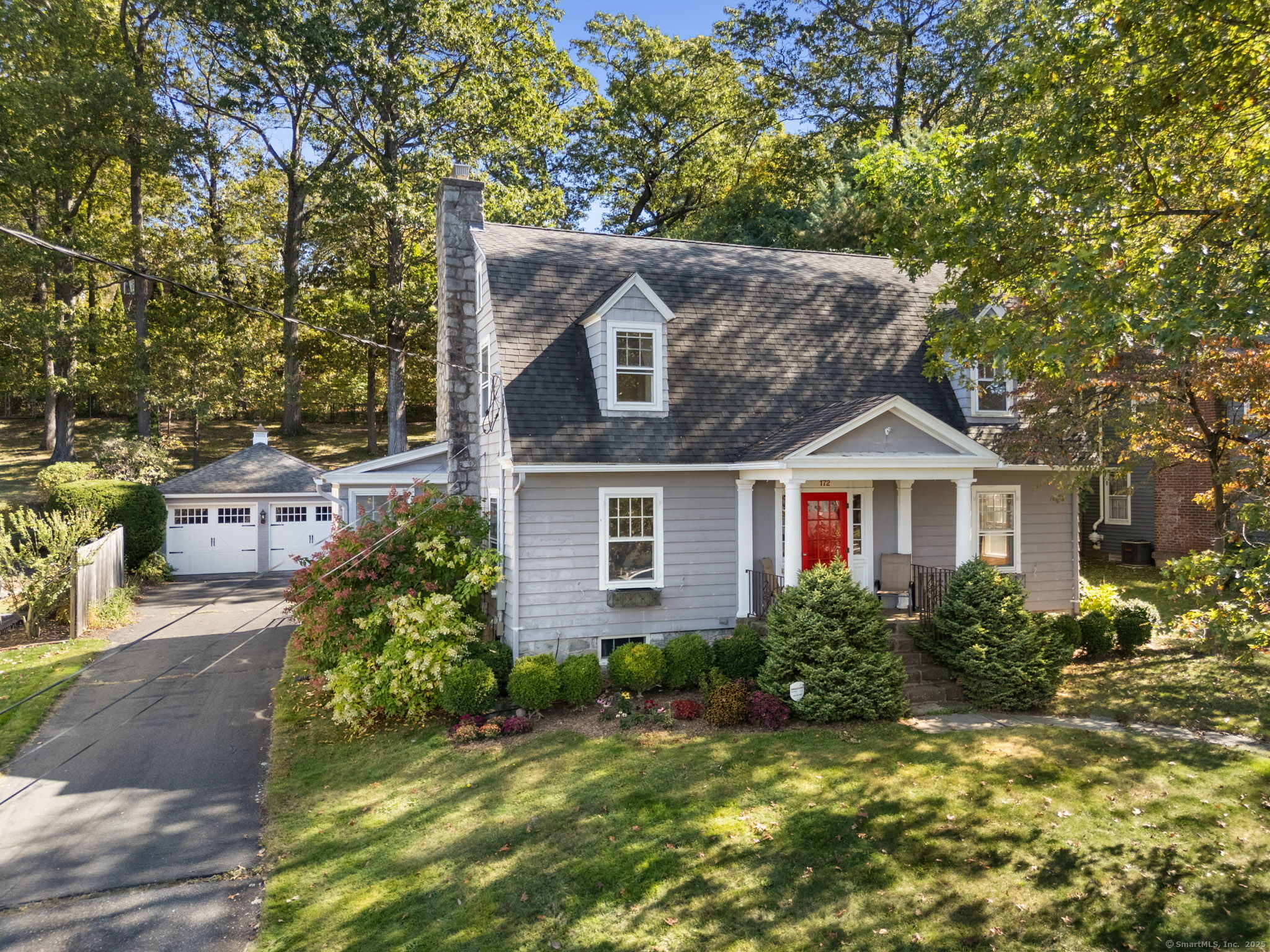 Photo 6 of 172 Oakland Street, Bristol, CT