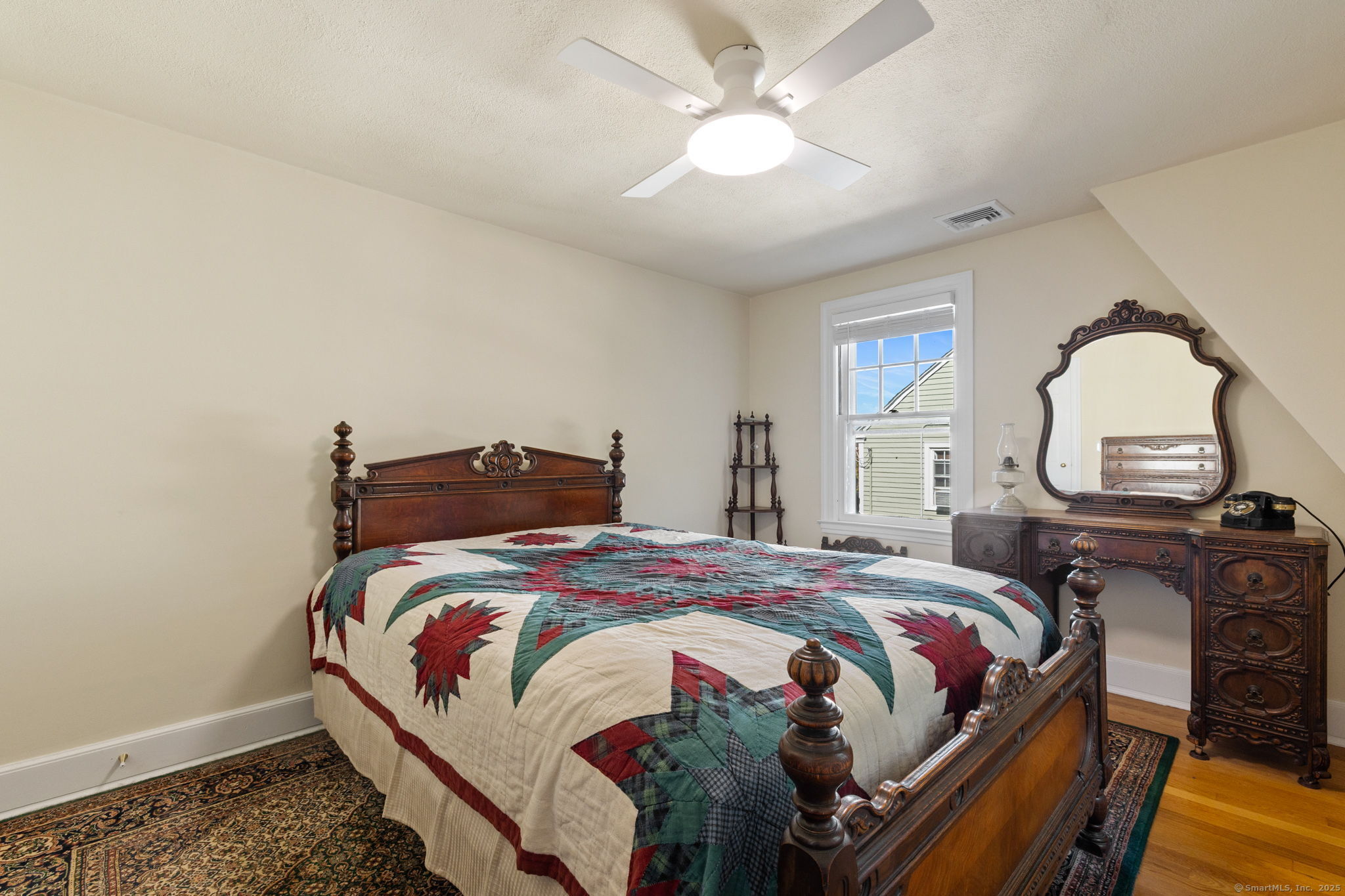 Photo 24 of 172 Oakland Street, Bristol, CT