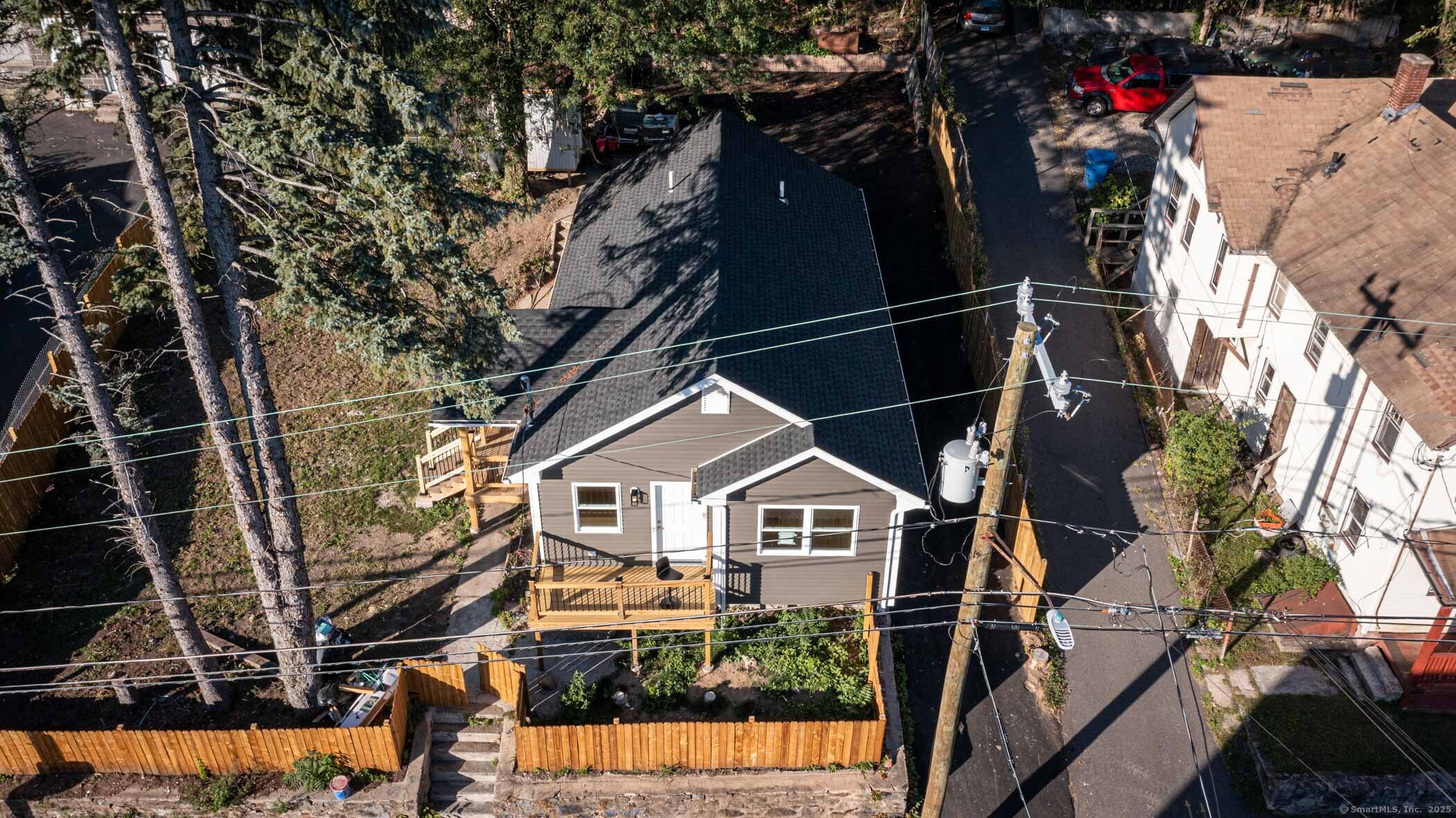 Homes for sale in Waterbury, CT | 89 High St, Waterbury, CT 06704 | MLS# 24132132