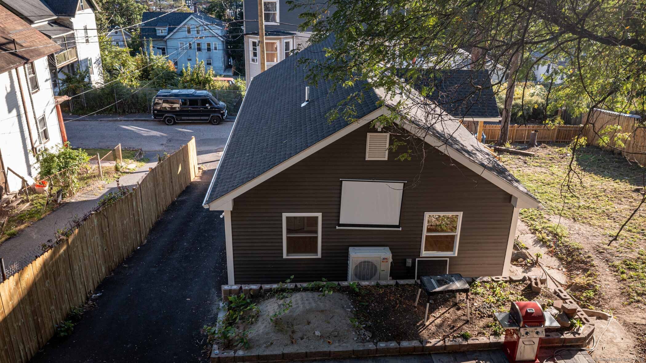 Homes for sale in Waterbury, CT | 89 High St, Waterbury, CT 06704 | MLS# 24132132