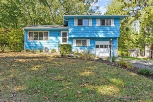 35 Mohawk Drive