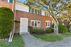 Homes for sale in Milford, CT | 30 Salem Walk #30, Milford, CT 06460 | MLS# 24132171