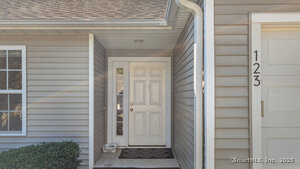 Homes for sale in Newtown, CT | 123 Louis Hill Rd #123, Newtown, CT 06482 | MLS# 24132295