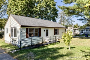 Homes for sale in Waterford, CT | 17 Millstone Rd W, Waterford, CT 06385 | MLS# 24132331