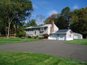 Homes for sale in North Haven, CT | 20 Fawn Ridge Dr, North Haven, CT 06473 | MLS# 24131774