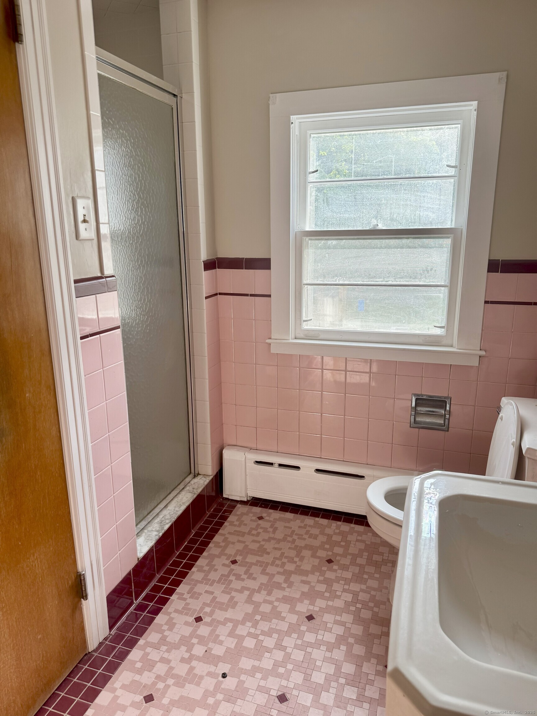 160 Wolcott, Bristol, 06010, 7 Bedrooms Bedrooms, 0 ,3 BathroomsBathrooms,Multi-family For Sale,For Sale,Wolcott,0,24132507