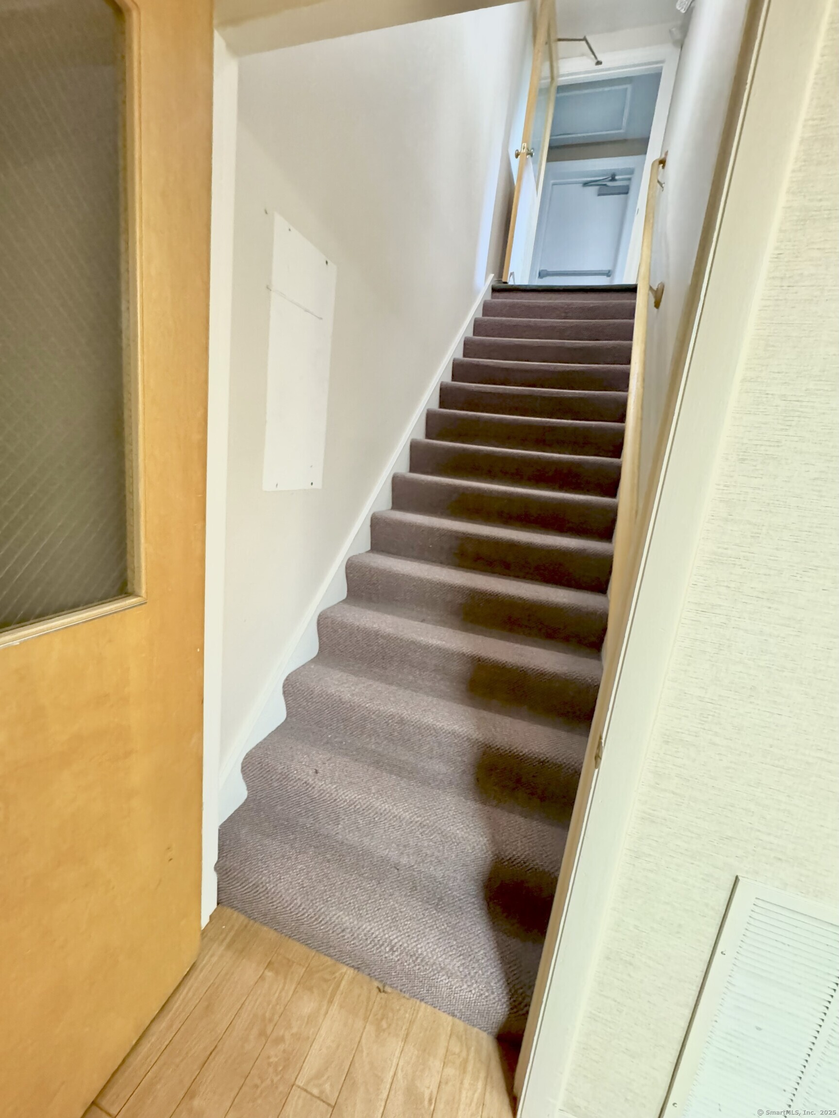 160 Wolcott, Bristol, 06010, 7 Bedrooms Bedrooms, 0 ,3 BathroomsBathrooms,Multi-family For Sale,For Sale,Wolcott,0,24132507