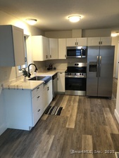 Homes for sale in Putnam, CT | 37 Walnut St, Putnam, CT 06260 | MLS# 24131009