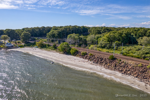 Homes for sale in Old Lyme, CT | 2 Riverdale Lndg, Old Lyme, CT 06371 | MLS# 24132070