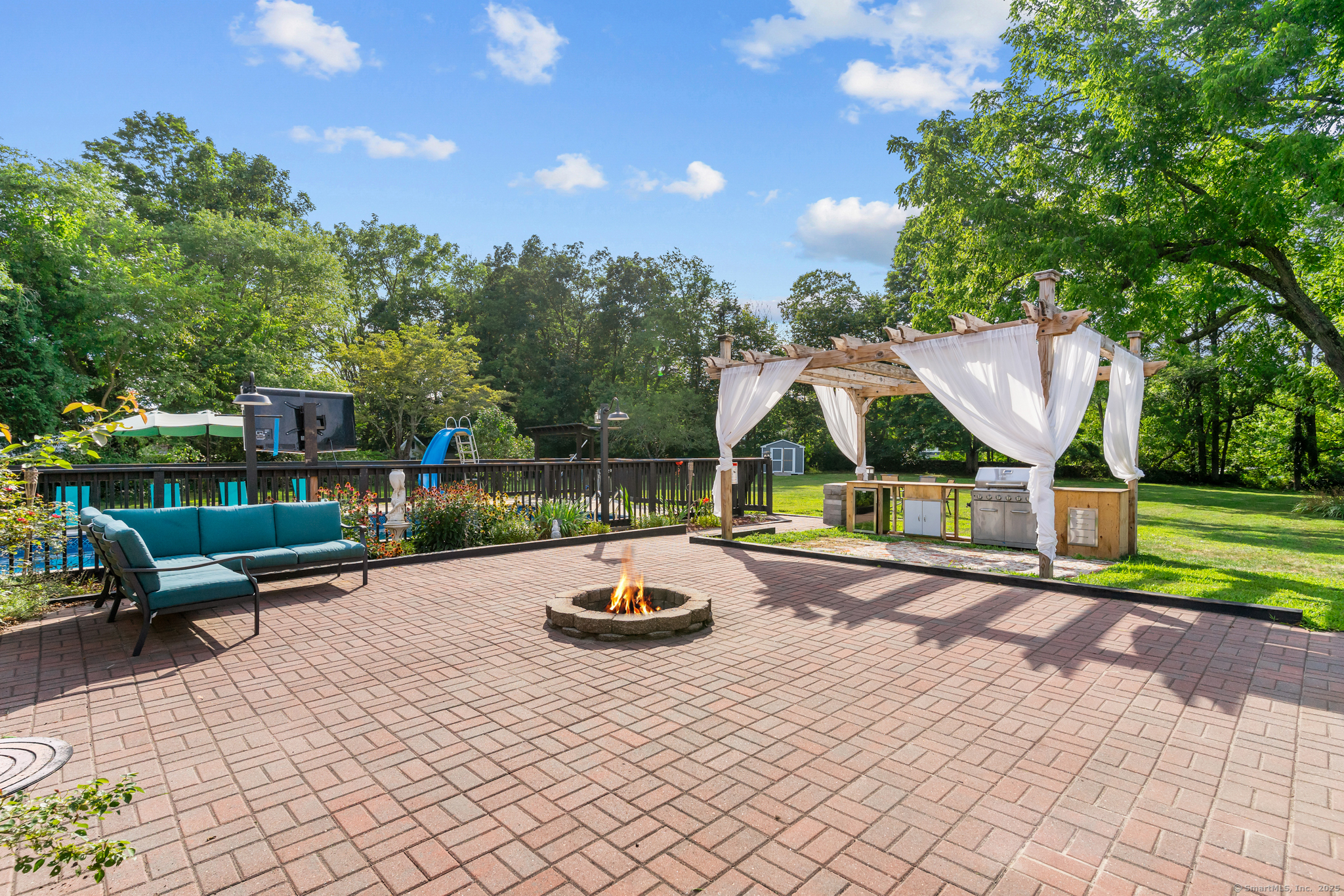 Homes for sale in Norwich, CT | 26 Canterbury Turnpike, Norwich, CT 06360 | MLS# 24132592