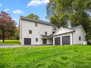 Homes for sale in Fairfield, CT | 419 Valley Rd, Fairfield, CT 06825 | MLS# 24131701