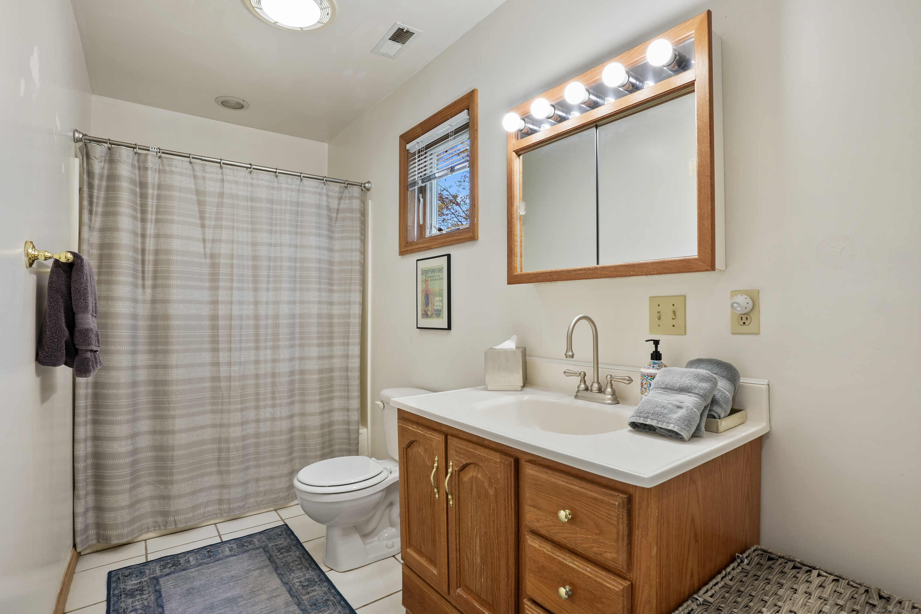 128 Carmen Hill, New Milford, 06776, 4 Bedrooms Bedrooms, 0 ,2 BathroomsBathrooms,Single Family For Sale,For Sale,Carmen Hill,0,24132013