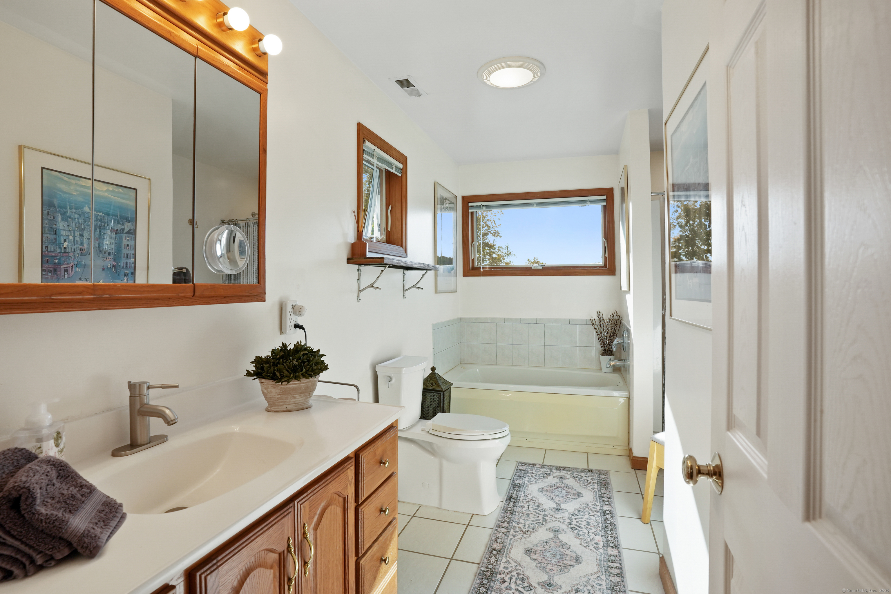 128 Carmen Hill, New Milford, 06776, 4 Bedrooms Bedrooms, 0 ,2 BathroomsBathrooms,Single Family For Sale,For Sale,Carmen Hill,0,24132013