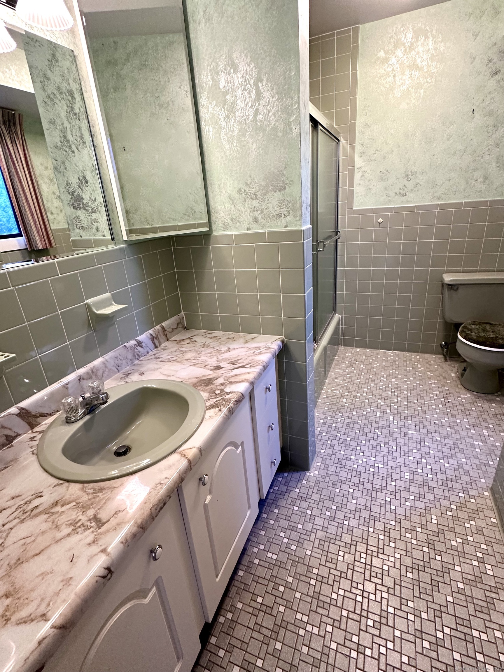 152 Apache, Stratford, 06614, 2 Bedrooms Bedrooms, 0 ,2 BathroomsBathrooms,Residential Rental,For Sale,Apache,0,24132566