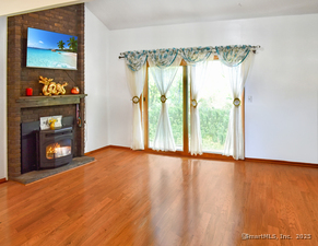 Homes for sale in Woodbury, CT | 8 Tamarack Ln #8, Woodbury, CT 06798 | MLS# 24123507