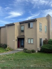 Homes for sale in Wallingford, CT | 10 Pilgrim Hbr #D, Wallingford, CT 06492 | MLS# 24132665