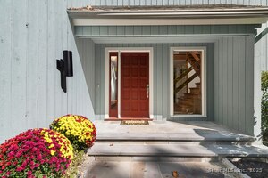 Homes for sale in Redding, CT | 90 Old Stagecoach Rd, Redding, CT 06896 | MLS# 24132001