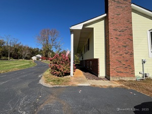 Homes for sale in Columbia, CT | 129 Pine St, Columbia, CT 06237 | MLS# 24132693