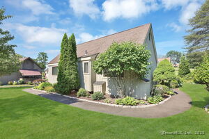 Homes for sale in Stratford, CT | 617 Cherokee Ln #B, Stratford, CT 06614 | MLS# 24132771