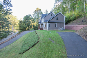 Homes for sale in East Haven, CT | 81 Warner Rd, East Haven, CT 06473 | MLS# 24130258