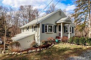 Homes for sale in Woodbury, CT | 34 Transylvania Rd, Woodbury, CT 06798 | MLS# 24132918