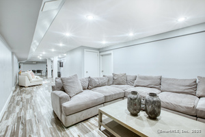 Homes for sale in Greenwich, CT | 7 Curt Ter, Greenwich, CT 06831 | MLS# 24132781