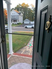 Homes for sale in Manchester, CT | 85 Henry St, Manchester, CT 06042 | MLS# 24132833