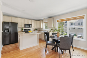 Homes for sale in Manchester, CT | 34 Donahue Ln #34, Manchester, CT 06042 | MLS# 24127138