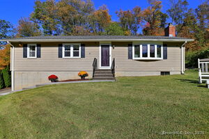 Homes for sale in Beacon Falls, CT | 78 Hillside Dr, Beacon Falls, CT 06403 | MLS# 24129791