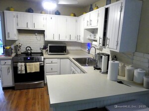 Homes for sale in Columbia, CT | 4 Timber Trl, Columbia, CT 06237 | MLS# 24133074